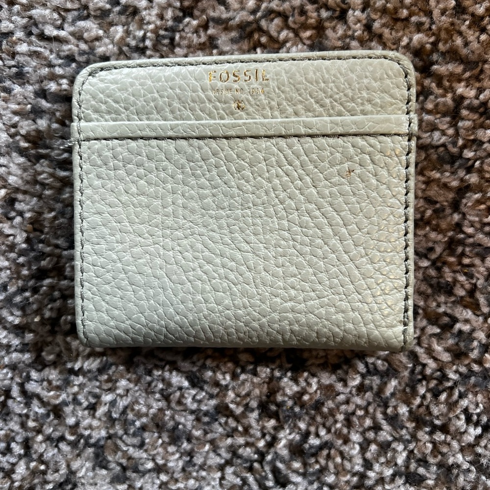 Small Fossil wallet